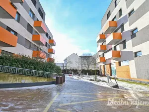 Pronájem bytu 2+kk, Brno, Mojmírovo náměstí, 44 m2