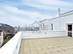 Pronájem kanceláře, Praha - Smíchov, Nový Zlíchov, 839 m2