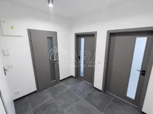 Pronájem bytu 2+kk, Praha - Hlubočepy, Fabiánové, 49 m2