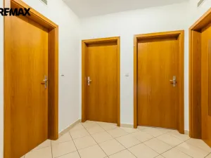 Prodej bytu 2+kk, Praha - Štěrboholy, Andersenova, 52 m2