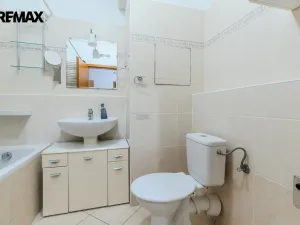 Prodej bytu 2+kk, Praha - Štěrboholy, Andersenova, 52 m2