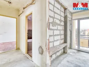 Prodej bytu 2+1, Ostrov, Myslbekova, 63 m2