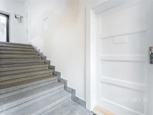 Pronájem bytu 2+kk, Praha, Biskupcova, 48 m2