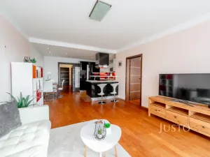 Prodej bytu 4+kk, Praha, Švejcarovo náměstí, 98 m2