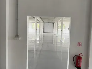 Pronájem skladu, Ostrov, 370 m2