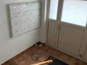 Pronájem bytu 1+kk, Praha - Braník, Jeremenkova, 31 m2