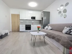 Pronájem bytu 2+kk, Praha - Uhříněves, Karla Guta, 50 m2