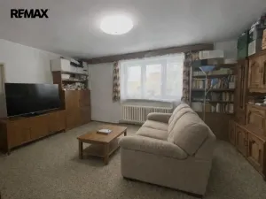 Prodej bytu 3+1, Ostrov, Luční, 78 m2