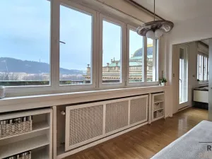 Pronájem bytu 2+kk, Praha, Masarykovo nábřeží, 51 m2