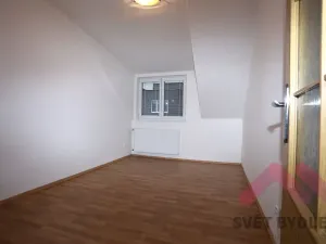 Pronájem bytu 2+kk, Praha - Vršovice, Tolstého, 45 m2