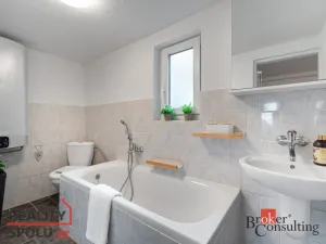 Prodej rodinného domu, Liberec - Liberec XXX-Vratislavice nad Nisou, Zvonková, 225 m2