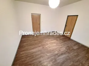 Pronájem bytu 2+1, Hradec Králové, Pražská třída, 57 m2