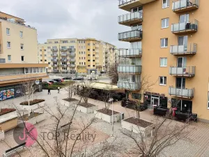 Pronájem bytu 2+kk, Praha - Hostivař, náměstí Přátelství, 58 m2