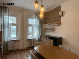 Prodej bytu 4+1, Karlovy Vary, Vyšehradská, 103 m2