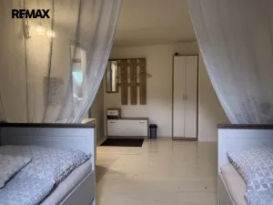 Prodej bytu 4+1, Karlovy Vary, Vyšehradská, 103 m2