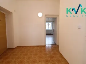 Pronájem bytu 1+1, Sokolov, Nádražní, 41 m2