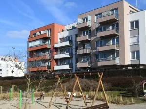 Pronájem bytu 2+kk, Praha, Hlučkova, 46 m2