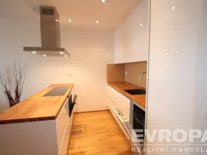 Pronájem bytu 2+kk, Praha - Stodůlky, Tlumačovská, 57 m2