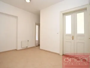 Pronájem bytu 2+1, Praha - Vinohrady, Mánesova, 91 m2