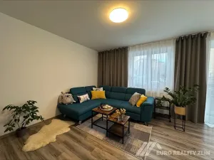 Pronájem bytu 1+kk, Otrokovice, Nábřeží, 38 m2