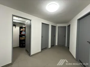 Pronájem bytu 1+kk, Otrokovice, Nábřeží, 38 m2