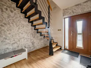 Prodej rodinného domu, Benátky, 145 m2