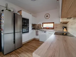 Prodej rodinného domu, Benátky, 145 m2