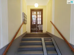 Pronájem bytu 2+kk, Praha - Smíchov, Radlická, 52 m2