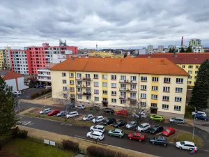 Prodej bytu 3+1, Pardubice - Zelené Předměstí, Benešovo náměstí, 73 m2