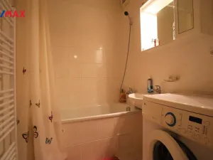 Pronájem bytu 2+kk, Karlovy Vary - Drahovice, Waldertova, 61 m2