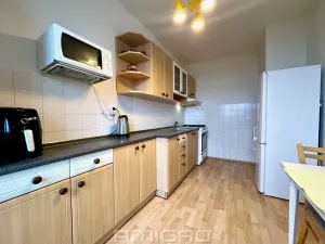 Prodej bytu 3+1, Brno, Zikova, 78 m2