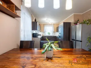 Prodej rodinného domu, Měšice, Na Blatech, 155 m2