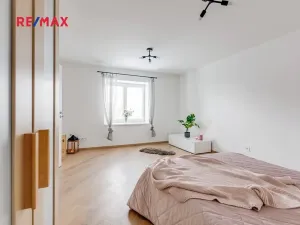 Prodej rodinného domu, Praha - Malešice, Bakalářská, 320 m2