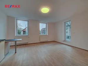 Pronájem bytu 1+kk, Poděbrady, Lidická, 37 m2