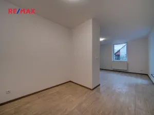 Pronájem bytu 1+kk, Poděbrady, Lidická, 37 m2