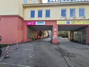 Pronájem kanceláře, Praha, Počernická, 300 m2