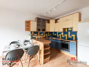 Prodej bytu 3+kk, Praha - Karlín, Křižíkova, 81 m2