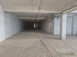 Pronájem výrobních prostor, Praha - Běchovice, Podnikatelská, 695 m2