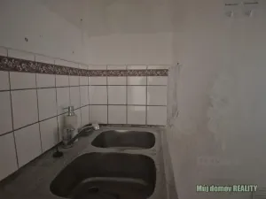 Pronájem výrobních prostor, Praha - Běchovice, Podnikatelská, 695 m2