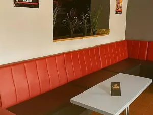 Pronájem restaurace, Praha - Libeň, Sokolovská, 240 m2