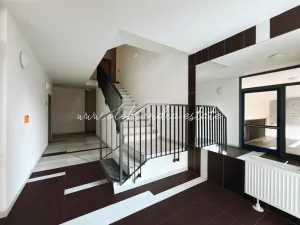 Prodej bytu 2+kk, Praha - Letňany, Chlebovická, 60 m2