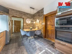 Prodej bytu 3+1, Mladá Boleslav - Čejetice, Koněvova, 86 m2