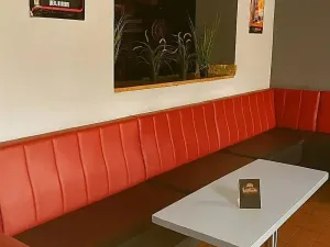 Pronájem restaurace, Praha - Libeň, Sokolovská, 120 m2