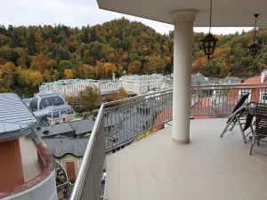 Prodej bytu 4+1, Karlovy Vary, Tylova, 182 m2