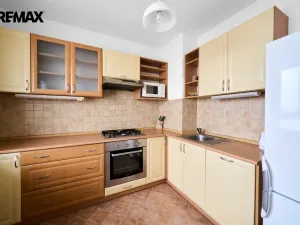 Pronájem bytu 2+1, Pardubice - Zelené Předměstí, nábřeží Závodu míru, 59 m2