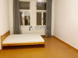 Pronájem bytu 1+kk, Praha, Grafická, 37 m2