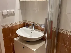 Pronájem bytu 1+kk, Praha, Grafická, 37 m2