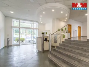 Pronájem kanceláře, Praha, Podbabská, 38 m2
