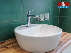 Prodej bytu 2+1, Karlovy Vary, Bělehradská, 96 m2