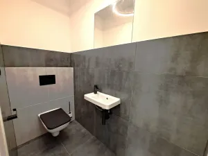 Prodej rodinného domu, Stochov, náměstí u dubu, 96 m2